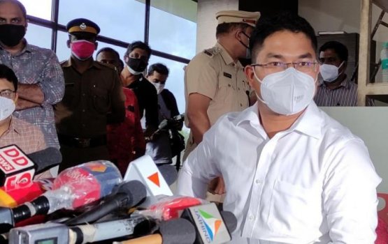 Aa gavaadhu thakakee maliku rayyithunge faidhaa ah alhaa fiyavalhu thakeh: Collecter