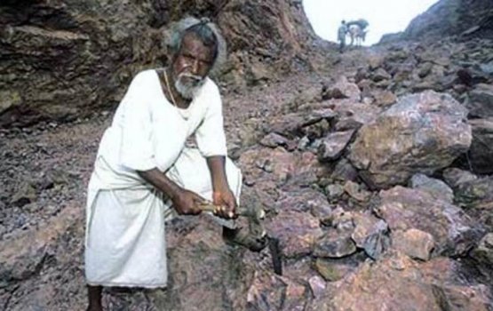 Ekanimaa ekani 22 aharuge masahkathun farubadha kandaigen hedhi magu