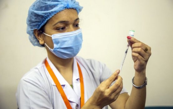 Vaccine ge viyafaari dhahve Asia gai India ge baaru gehlenee?