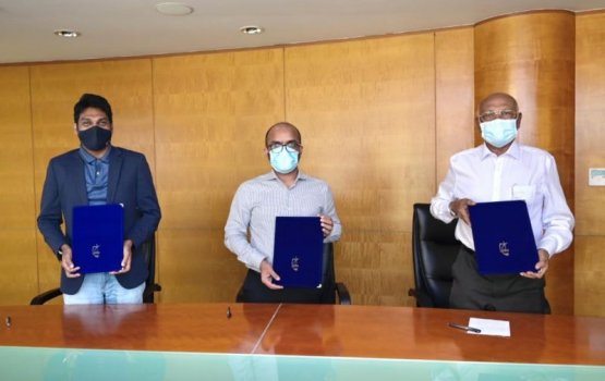 Atoll thereah beynunvaa 96 ambulance gennan STO'aa havaalukoffi