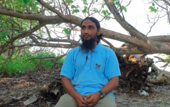 Harukashi fikuruge bodeh kamah vaa Ali Manik minivan kuree Raees Solih