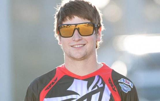 Mashhooru motorcycle Stuntman Devil alex maruveje