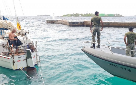 Haalugai jehunu Yacht eh Male' bandharah vadhejje