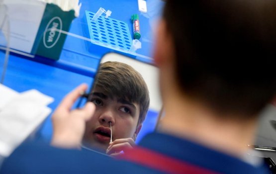 Schoolun chuttee hoadhan covid test ge natheeja thah olhuvaalanee!