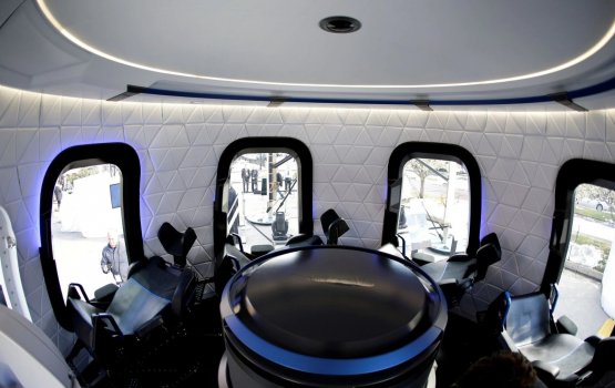 Jahvee  dhathuruga Jeff Bezos aaeku furaavaruge kuda kujjeh!