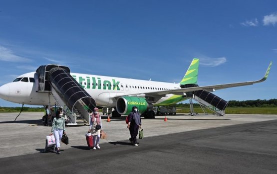 Anbimeeha ge namugai dhathuru kuran ulhunu meehaku hifahattaifi