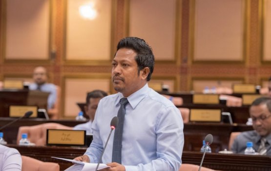 Nasheed ah ithuru hamalaa eh dheyn ulhey kamah bune fuluhunnah massala eh