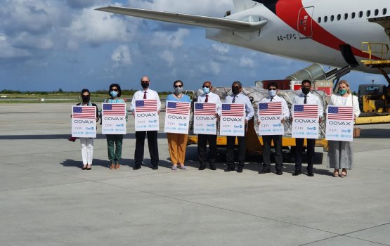 America in 128,700 dose ge Pfizer vaccine raajje ah hadhiyaa koffi