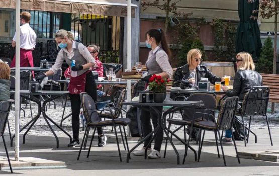 Restaurant thakah dhaairu mikankamah visnaathi!