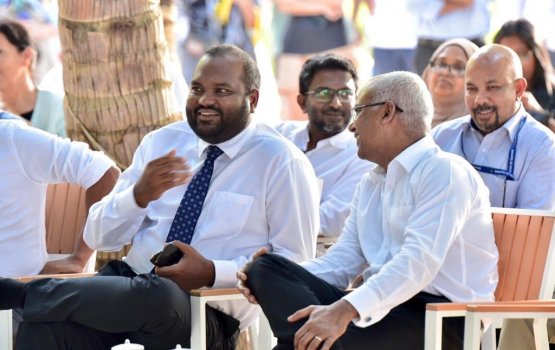 Raajje in beyarah dhiyaee sarukaaruge verin edhigen: Ali Waheed