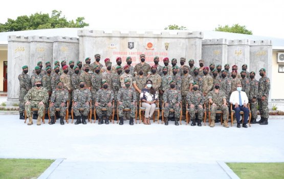 America in raajjeyge 36 sifain thamreenukohdheefi 