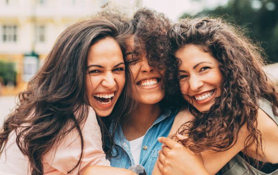 Anhenunge dhulhaheyo sihhathah ekuveringe dhauru bodu!