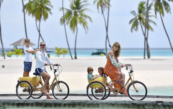 July mahaa alhaabalaauiru mi dhiya mahu touristun ai minvaru dhahvejje