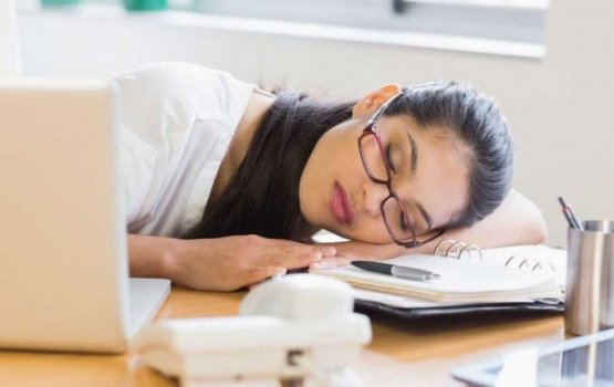 Hus vaguthu konmevesvarakah nidhaalan vaane!