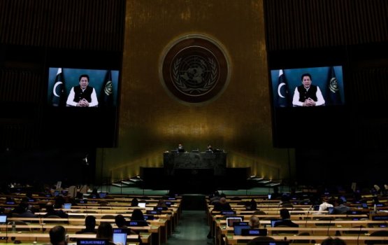 UN gai India aai Pakistan in bahuge hoonu hamalaa thakeh