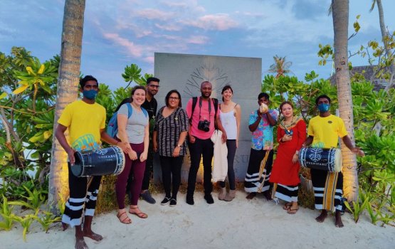 Raajje Ishthihaaru kuran South Africa ge media team eh Raajje ah