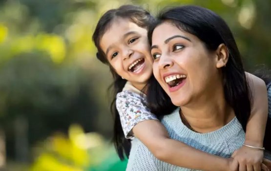 Anhen dharinge dhuvas: Anhen dharin libeny naseebu verinnasheve!