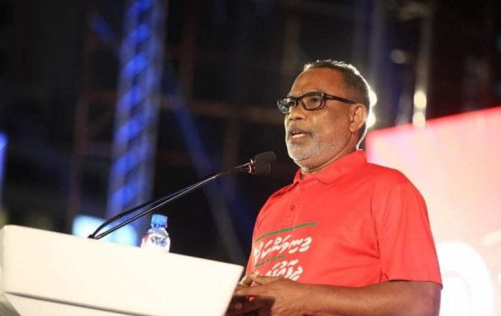 India out harakaai dhen nuhuttuveyne: Adhurey