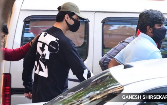 Shah Rukh ge dharifulhu Aryan Khan hayyaru koffi