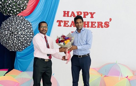 Teacher in ge agu vazan kurumah haasa hadhiyaa eh STO in dheefi