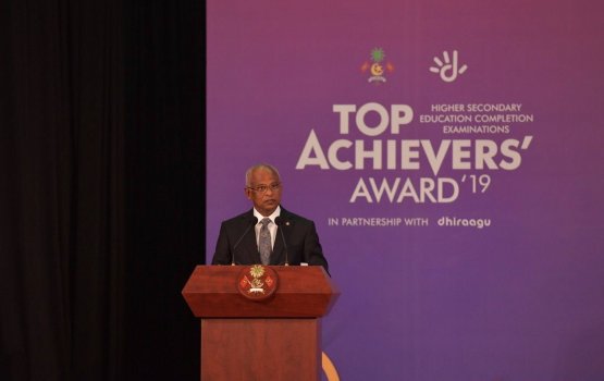  Konme rogakun ves kiyevumuge furusathu fahi koh dheynan: Raees