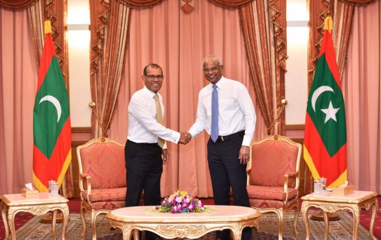 Verikamuge nizaamu badhalu kurumaa behey gothun  2 Raeesun  mashvaraa kuravvaifi