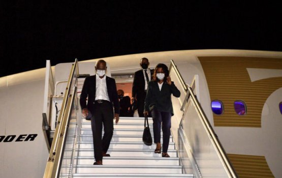 Raeesge dhekanbalun Sri lanka ah kurevvi dhathuru ninmavaalavvaifi