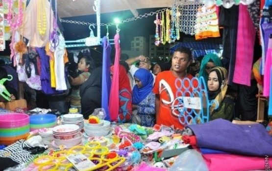 Magumathee baazaaru baavvan huhdha city council in  dhenee