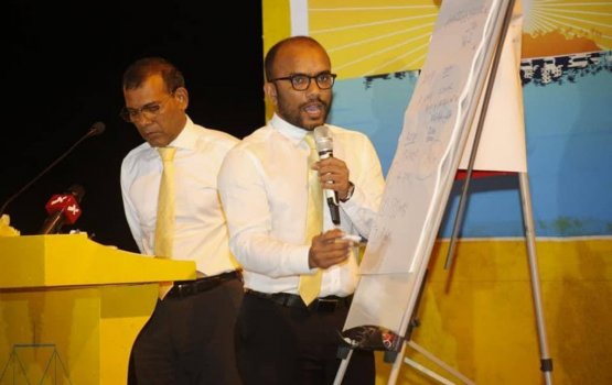 Miaharahvure anna aharu dhakkan jehey dharani vaki bodeh nuvaane: Ameer