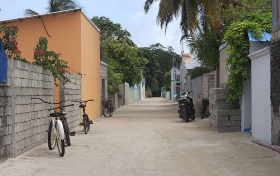 Vaadhoogai meedhaa hifa mubaraatheh fashanee, inaamakah faisa!