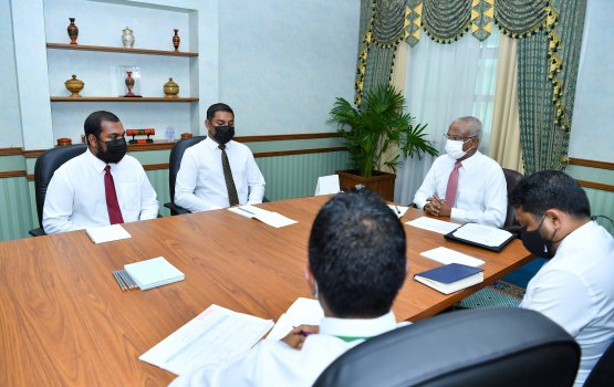 Hirilandhoo bin hikkaane: Raees Solih