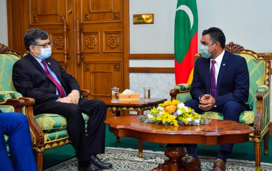 Amaazaku khidhumaiy thah gaathun dhunun: Naibu Raees