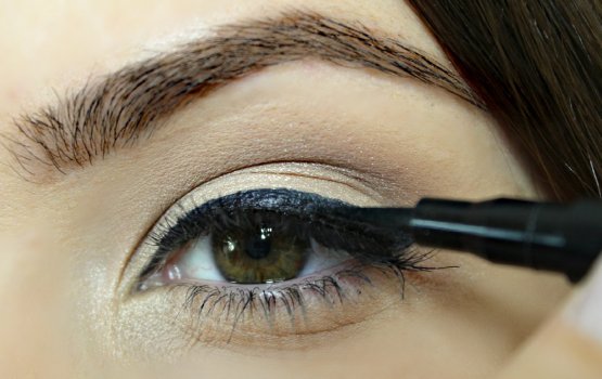 Eyeliner beynun kuraairu mikankamah samaaluvaathi!