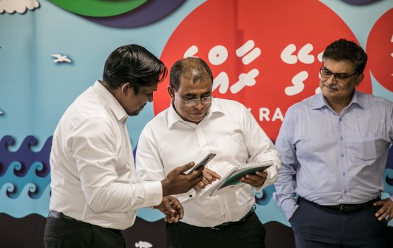 Ooredoo Calender in Raajjeyge kan'duge reethi dhirunthah Augmented reality in dhakkaidhenee