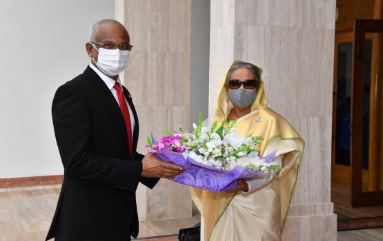 Bangladesh in Raajje ah askaree ulhandhu hadhiya kuranee