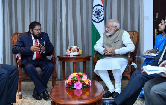 India Out aa dhekolhah Jumhoory Party nukumejje