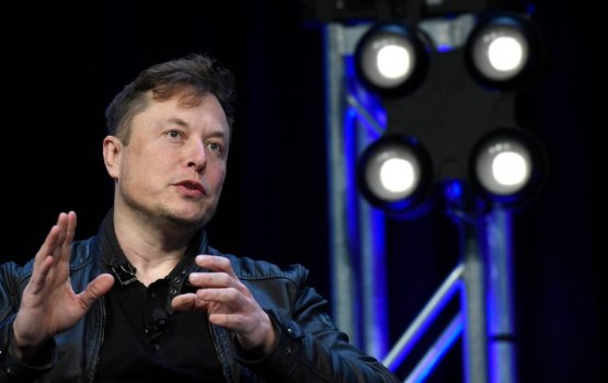 Insaanunge sikundeegai chipeh jahan Elon Musk thayyaaru vanee