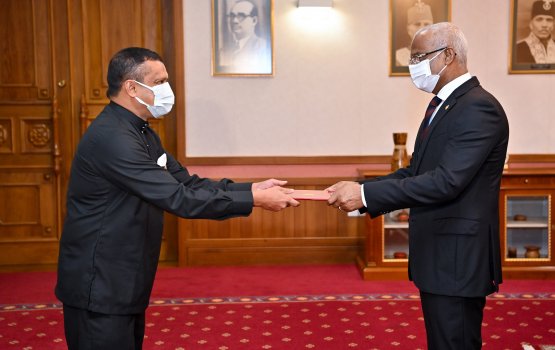 Lanka gai diriulhey dhivehi kudakudhinge Visa fee maaafu koh dheyn edhefi