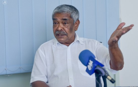 Mihaaru Rajje akee hurihaa moosumakah fakkaa manzileh: Afeef