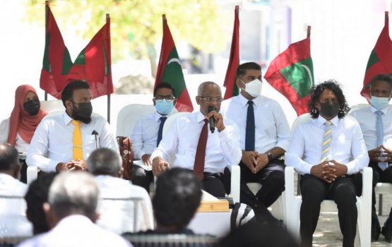 Olhuvelifushi rayyithunnah picnic island eh hadhaidheyn Raees vaudhuvevadaigenfi