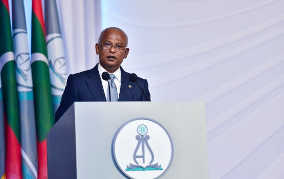 Ahmadhiyyaage jaagaige dhathikan hallu kohdhevvane kamah Raees vidhaalhuvejje