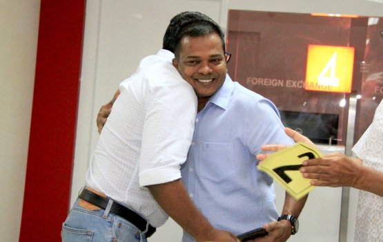 Fayyaz ah thaaeedhu kuran nimmee Addu City ge maslahathu iss kohgen: Nizar