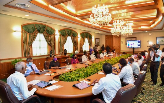 Ukraine hanguraama aa gulhigen kuraane asaruthakaa behey gothun mashvaraa koffi