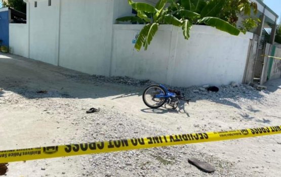 Dhiyamigili mudhimah valhin hamalaadhin meehaa shareeai nimendhen bandhah