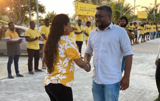 Raees Nasheed ge kuree ge Lawyer, member Hisaan ves Fayyaz campaign gai