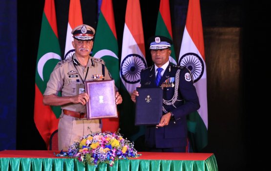 India fuluhunnah raajjeygai thibevey gothah ebbasvumeh hadhaifi