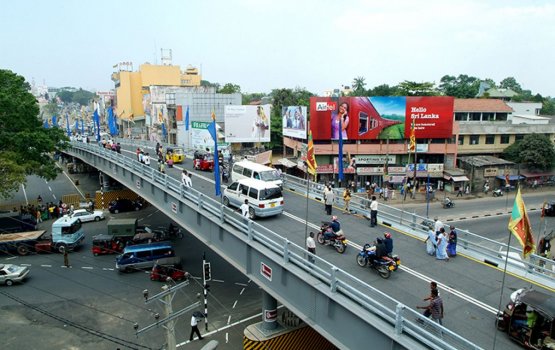 Avatteri Srilanka in 13 gadi irah current kandaalanee 