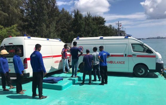 Atolhu thereah ithuru 9 ambulance eh fonuvanee