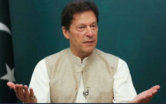 Pakistan ge Inthikhaabu: Gina gondi jalugai hunnevi Imran Khan ah thaaeedhu kuraa candide innah