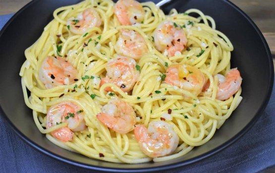 Roadha Malaafaiy: Garlic Shrimp Spaghetti